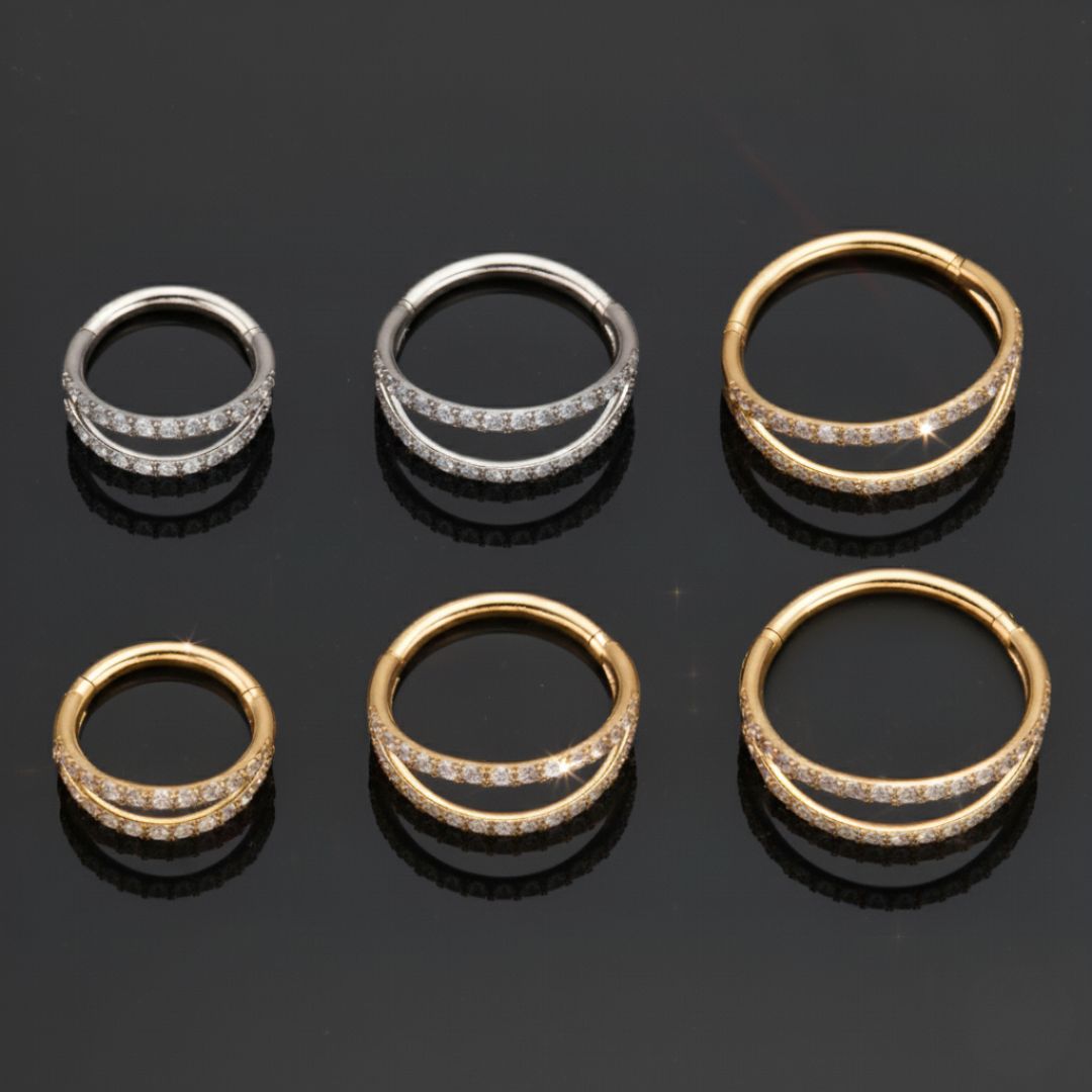 Cerchio a clicker in Titanio G23 con design a due barre con brillanti