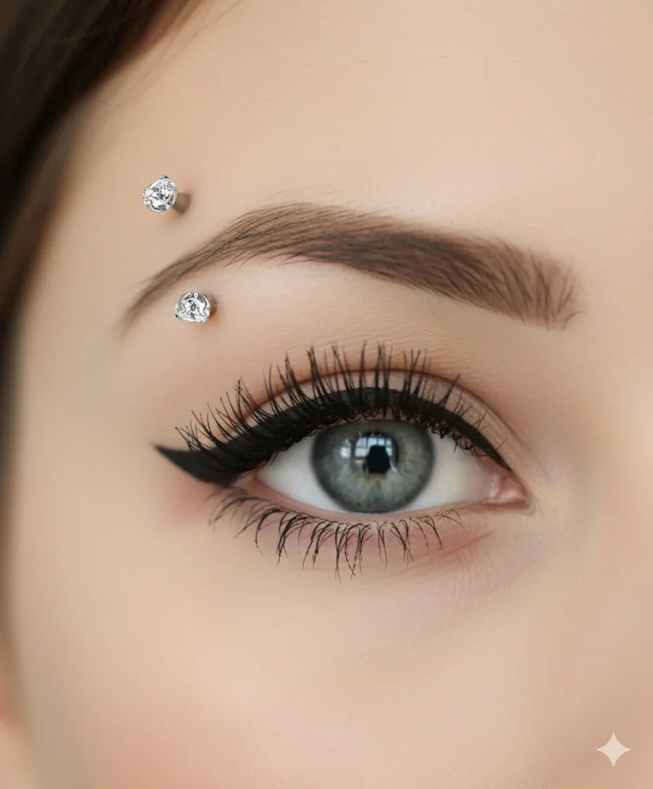 Banana sopracciglio con brillanti