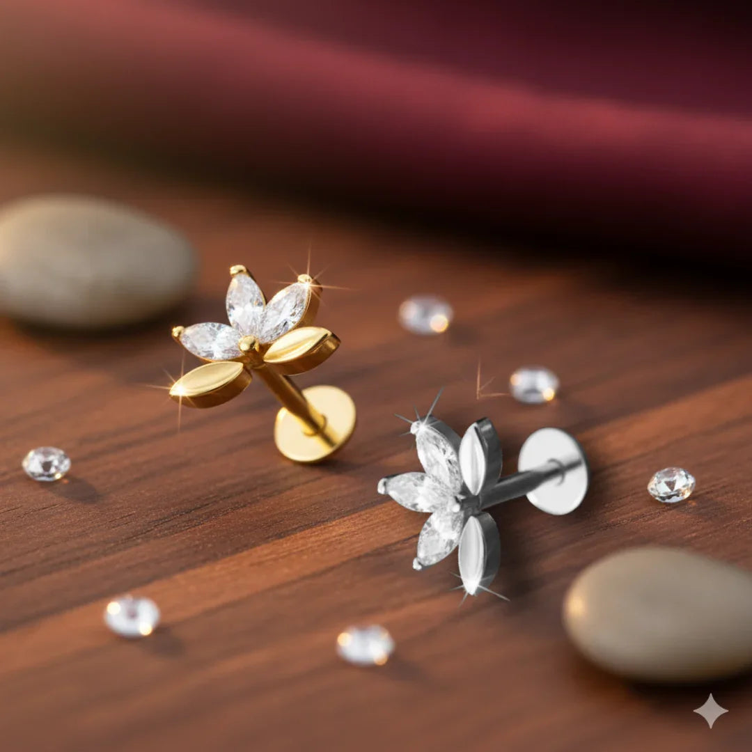 Piercing labret trifoglio con brillanti