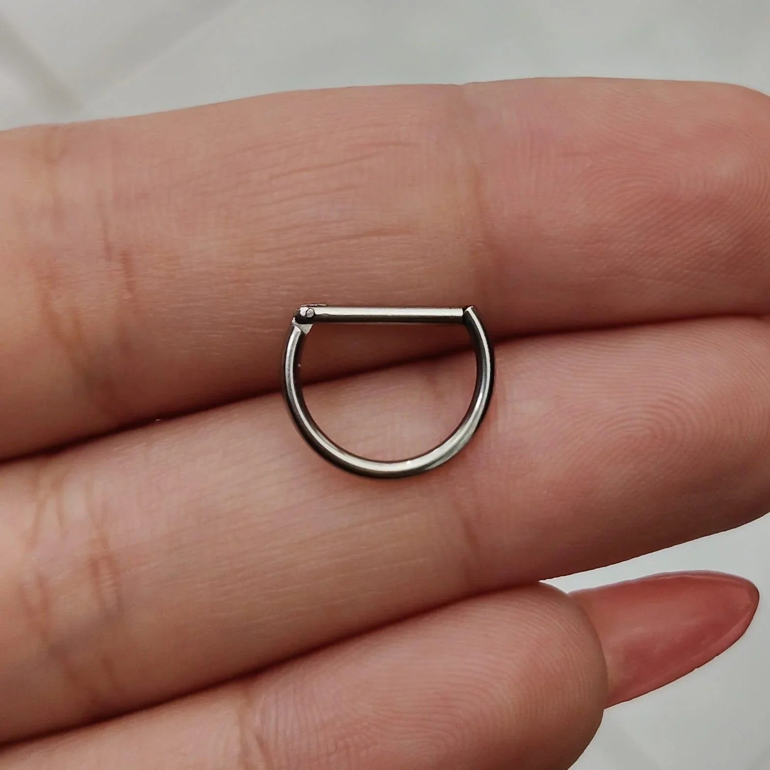 Anello a clicker a semicerchio - GIOYAL PIERCING STORE