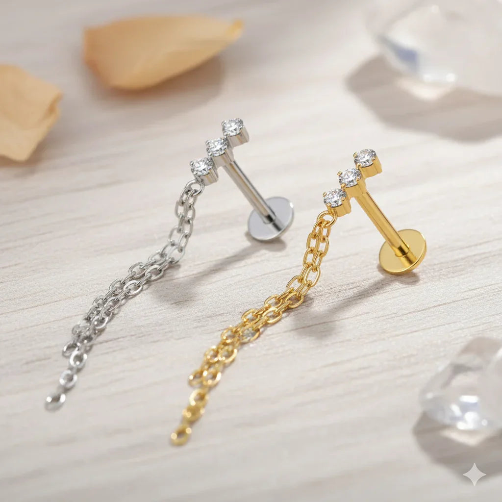 Piercing labret con brillanti e pendente a catena