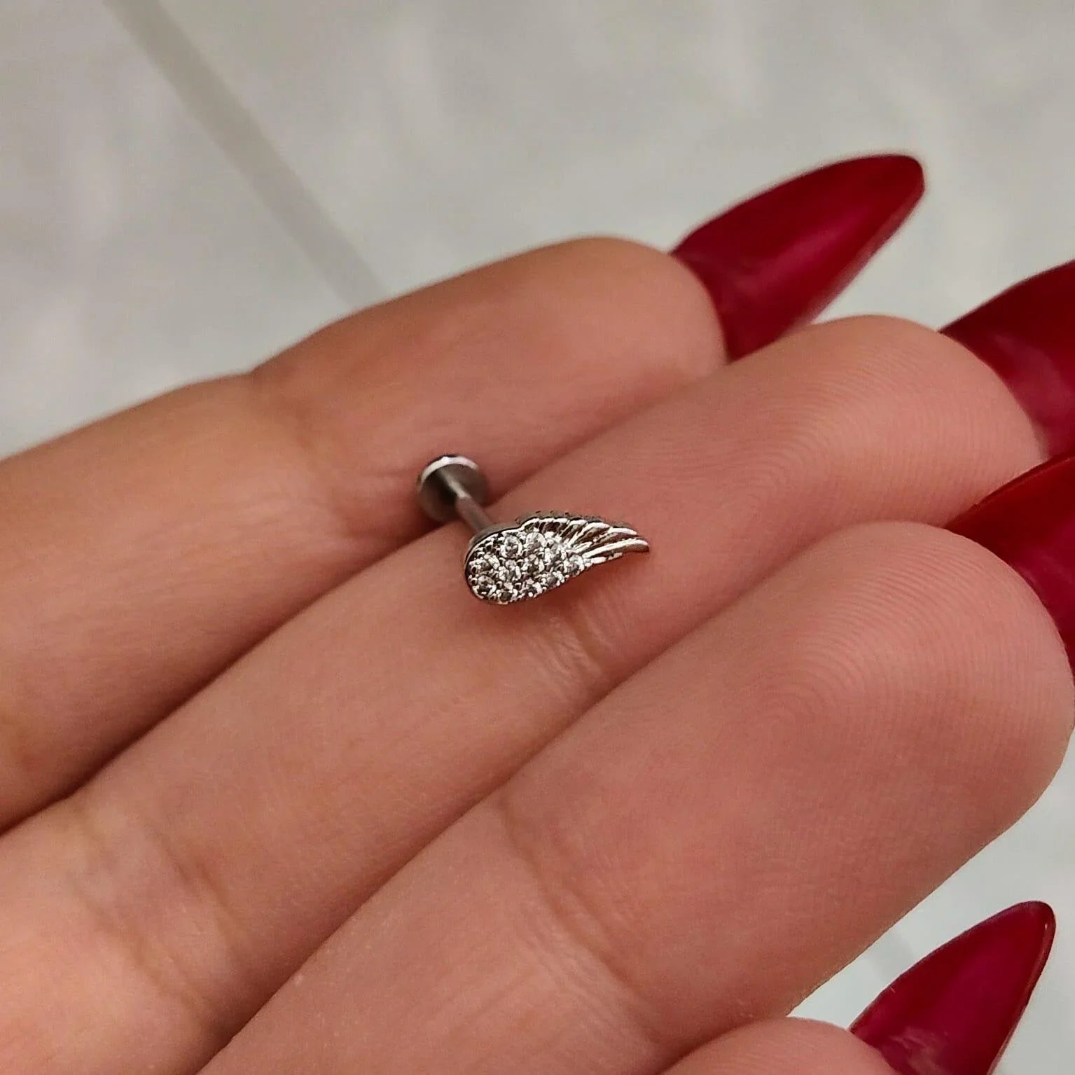 Labret con design ali di angelo - GIOYAL PIERCING STORE