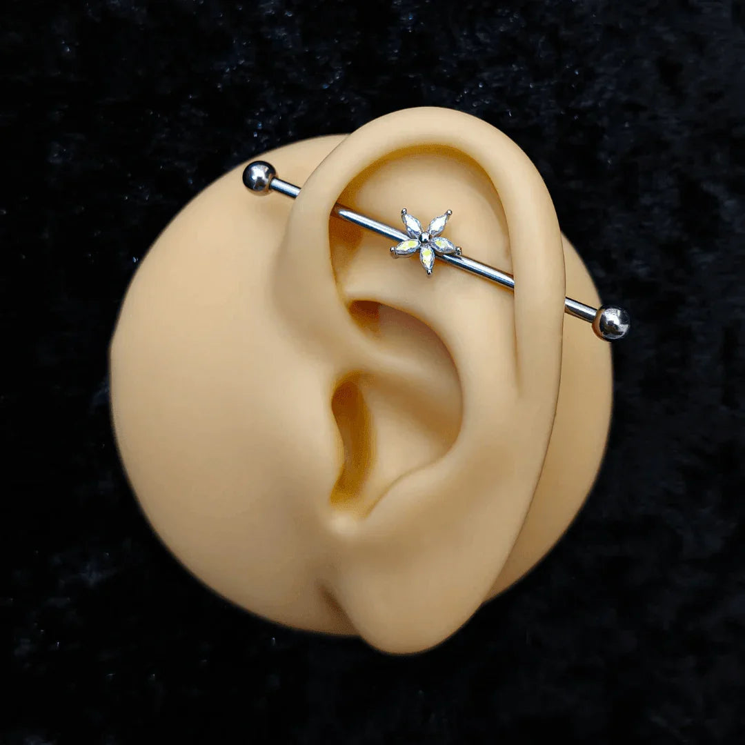 Piercing Industrial con fiorellino e brillanti - GIOYAL PIERCING STORE