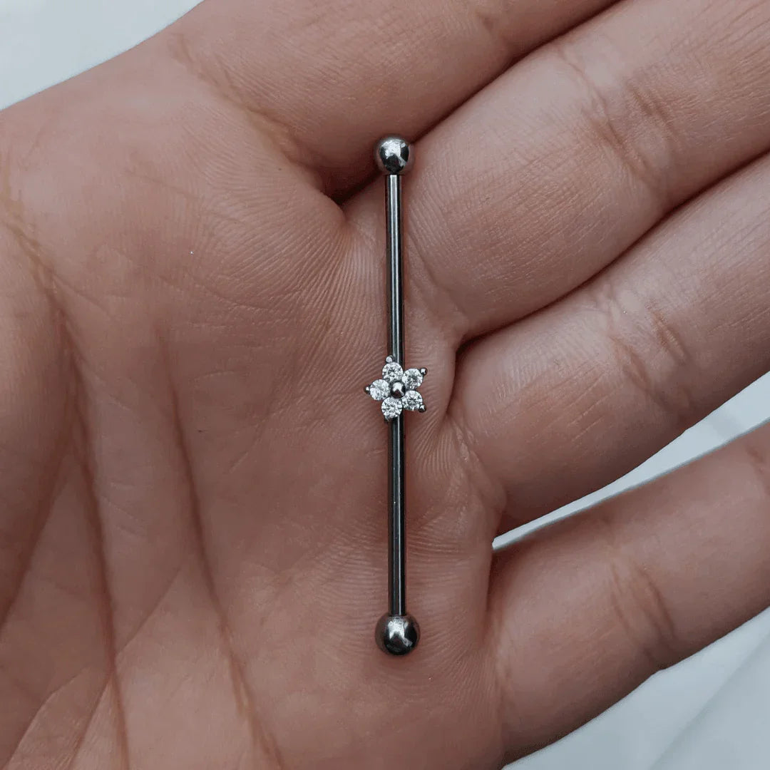 Piercing Industrial fiore con brillantini - GIOYAL PIERCING STORE