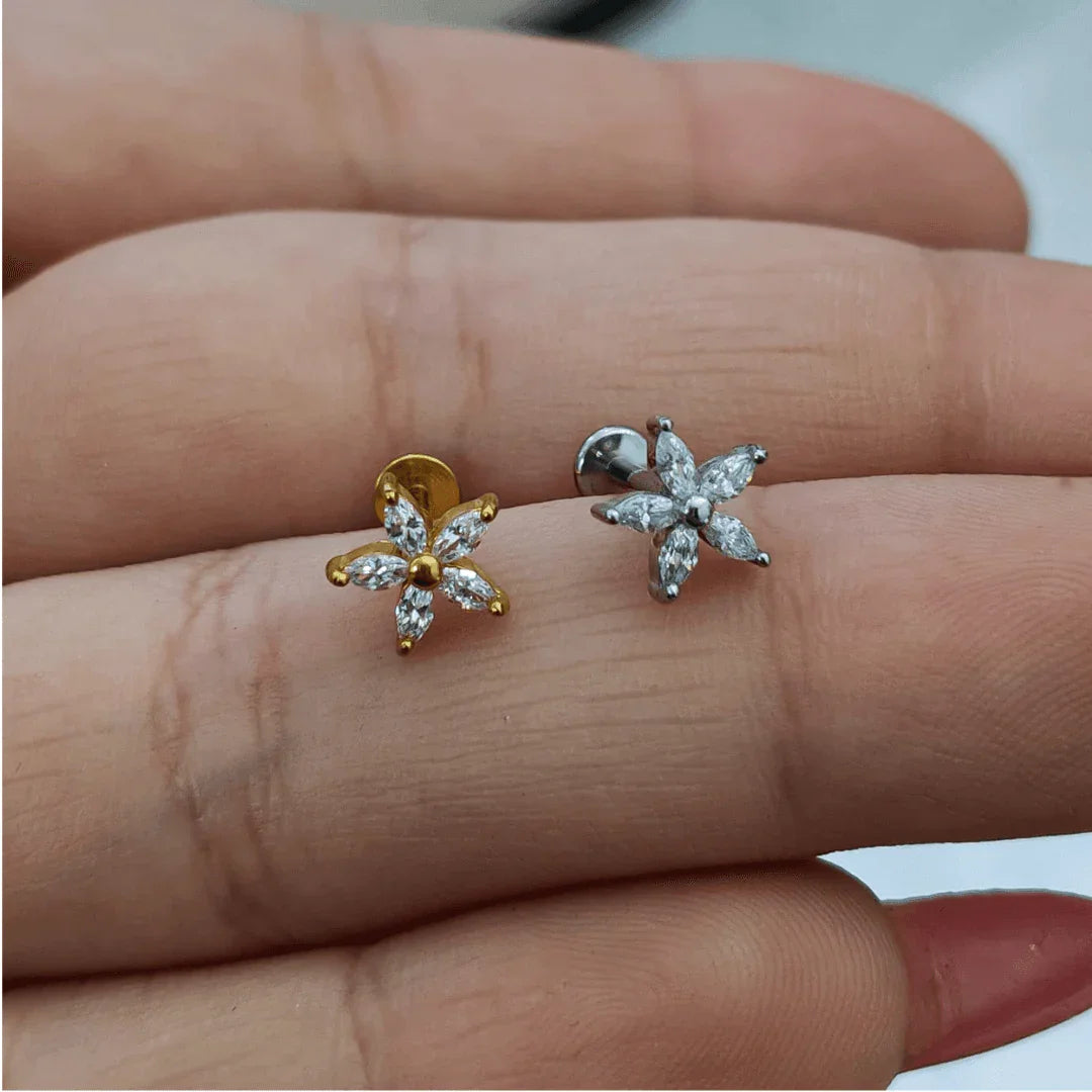 Piercing labret Fiore - GIOYAL PIERCING STORE