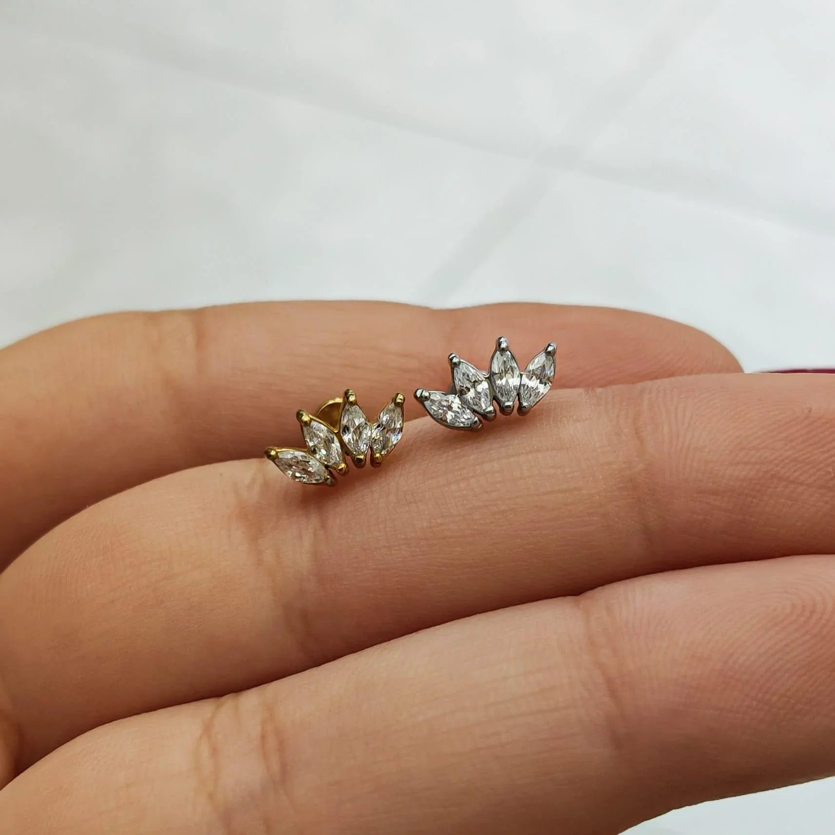 Piercing labret con 4 brillanti in serie - GIOYAL PIERCING STORE