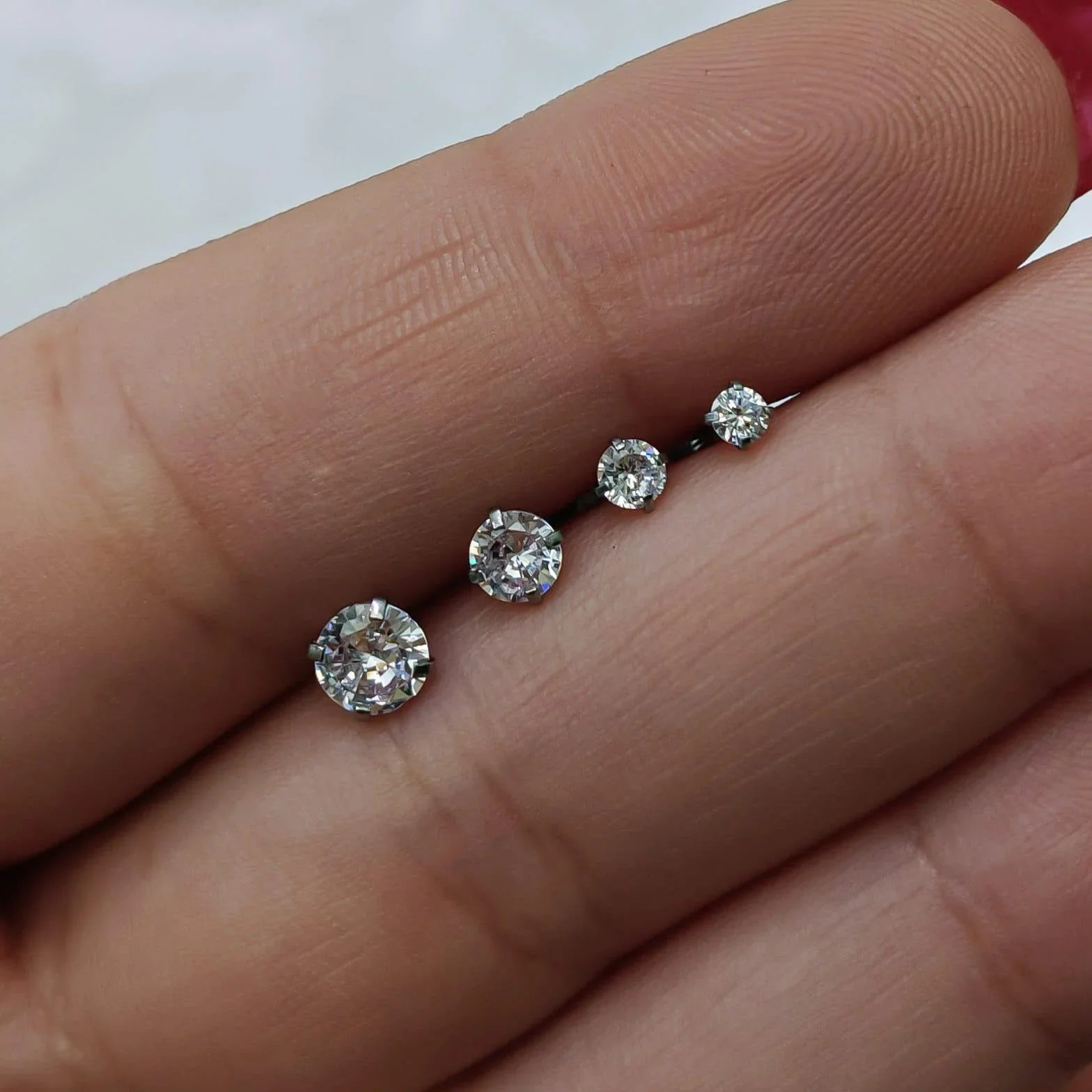 Piercing labret con brillante - GIOYAL PIERCING STORE