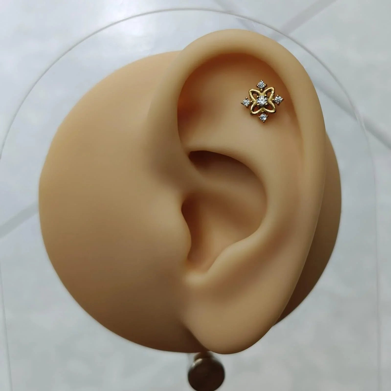 Piercing labret con design 5 brillanti - GIOYAL PIERCING STORE