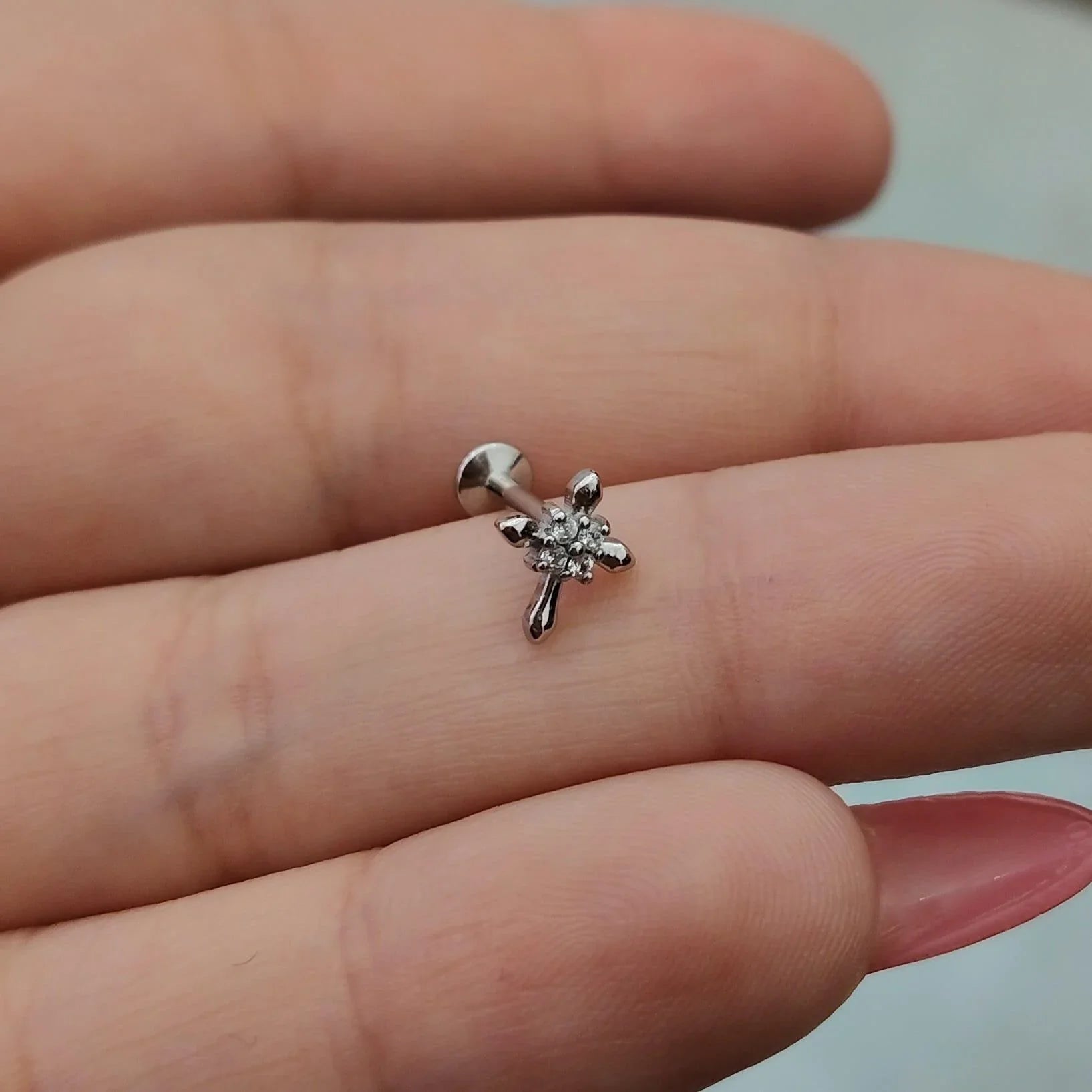 Piercing labret croce con brillanti - GIOYAL PIERCING STORE