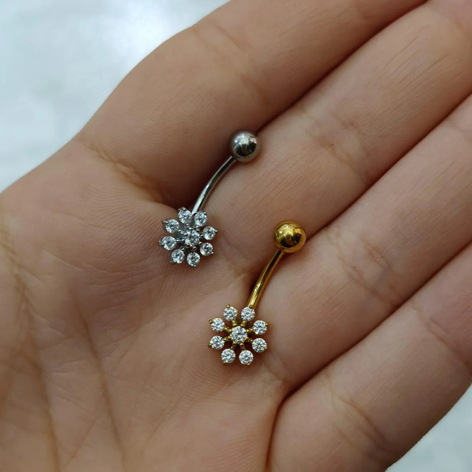 Piercing per ombelico con Fiore - GIOYAL PIERCING STORE