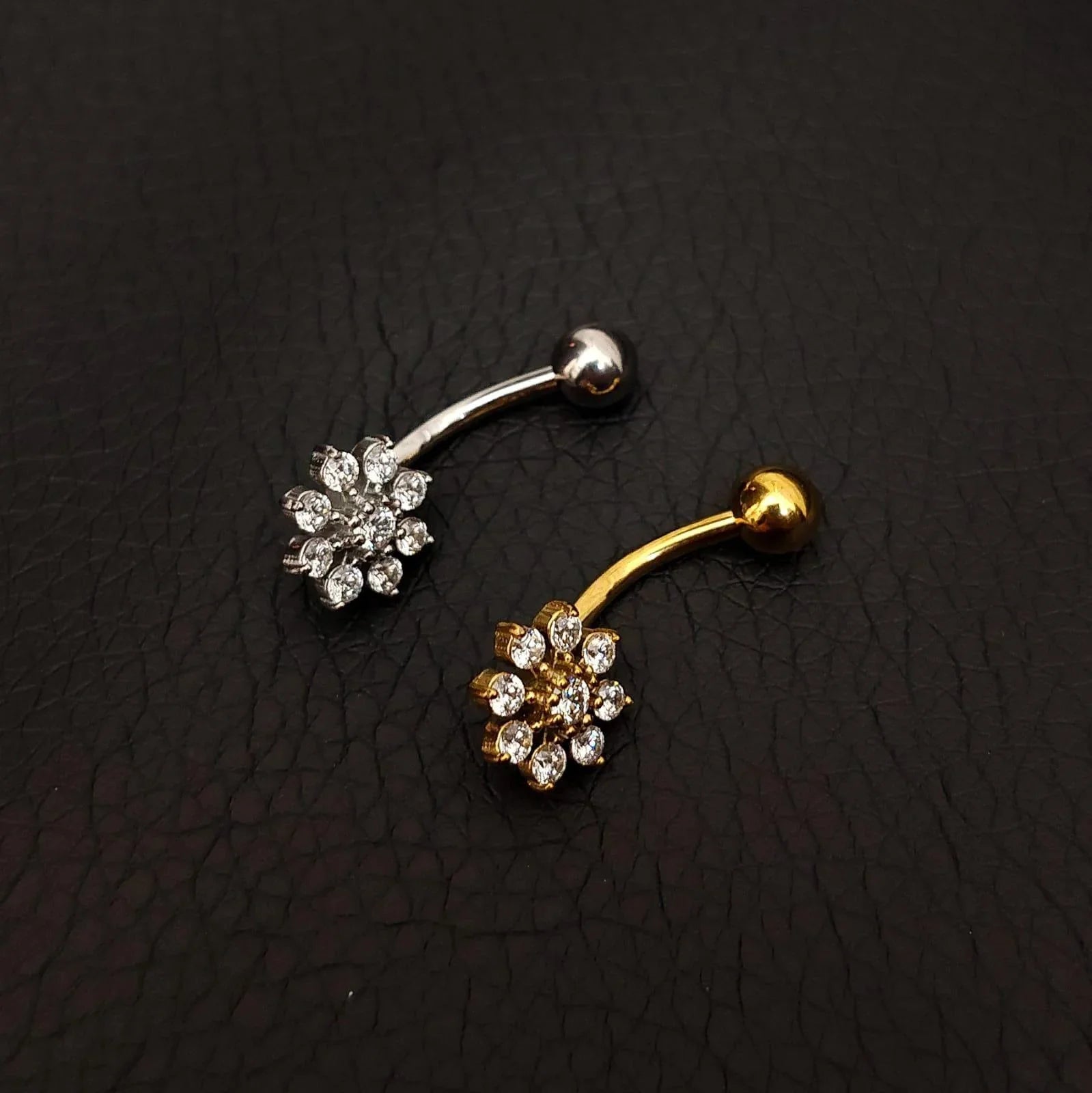 Piercing per ombelico con Fiore - GIOYAL PIERCING STORE