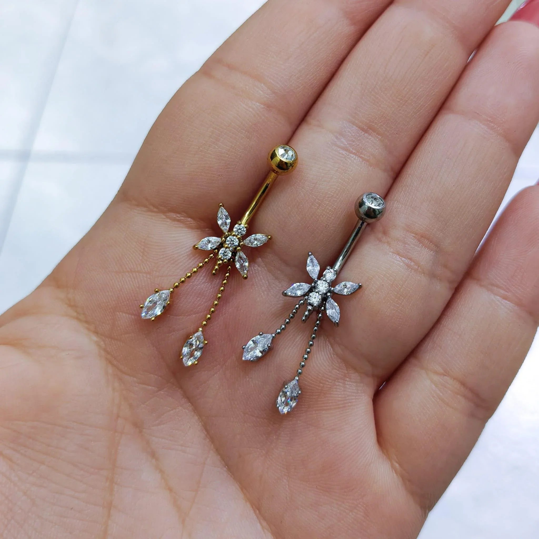 Piercing per ombelico farfalla con pendolo a goccia - GIOYAL PIERCING STORE
