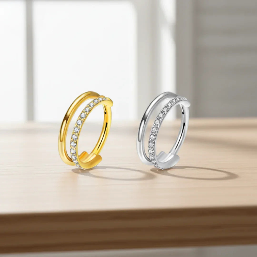 Cerchio a clicker in Titanio G23 con design a due barre e brillanti