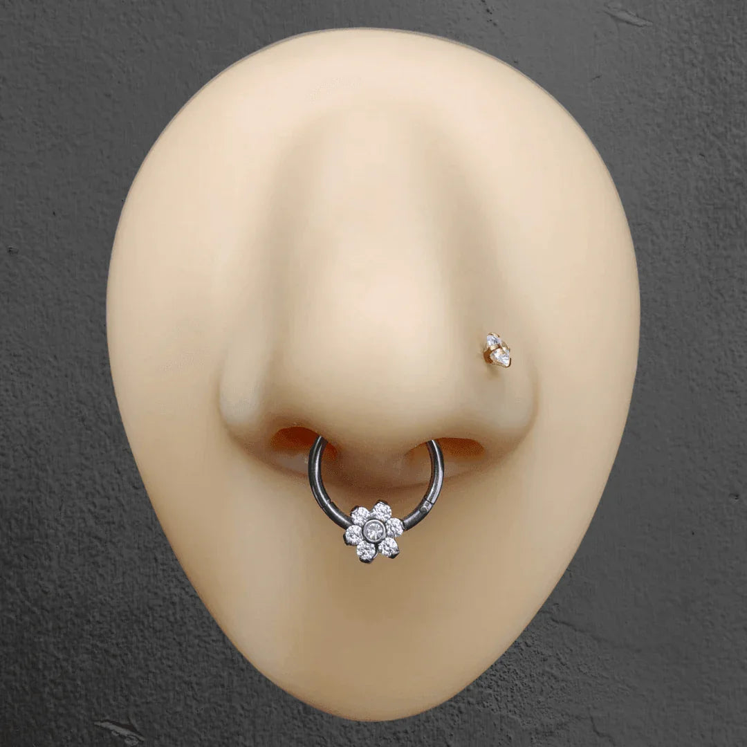 Anello a clicker con fiore - GIOYAL PIERCING STORE