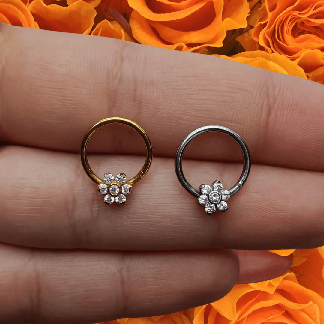 Anello a clicker con fiore - GIOYAL PIERCING STORE